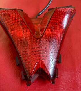 2b001590 Aprilia 16 2016-2019 Rsv4 Rr Rear Tail Light Oem Lamp