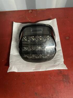 8900tl4-s Eagle Lights Harley Layback Smoked Led Tail Light For Sportsers/dyna/touring