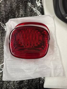 8900tl5-r-nw Eagle Lights Red Led Layback Taillight For Harley Touring Road King No Window