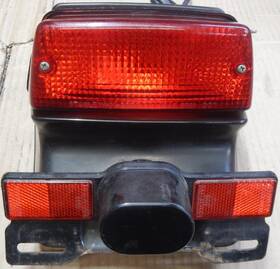 80100-me4-0000 Factory/oem Honda Cb550sc Nighthawk 1983-84 Tail Light Assembly 33701-me4-671