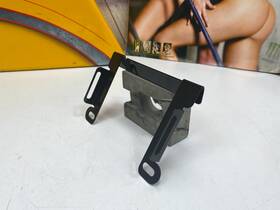 53782-04 Harley Davidson 20243 Oem 10-20 Reflector Bracket Assy Black