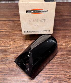 68128-67p Harley-davidson Aermacchi Sprint H Ss 1967-68 Tail Lamp Housing / Bracket