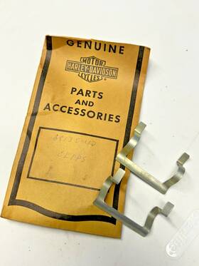 Harley-davidson 68135-47 Oem H-d 1947-1954 Taillamp Spring Clips X2 -