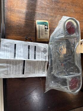 68230-97a Harley-davidson Chrome License Plate Bracket / Tail Light Assembly