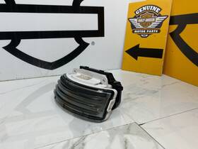69615-10 Harley-davidson 46080 Oem Street Glide Rear Facia Tri Light