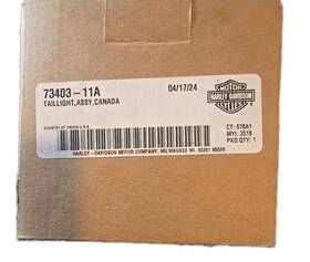 73403-11a Harley-davidson Oem Led Tail Light Assembly For Canadian Market