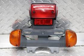 33700-gs6-670 Honda 1988 Elite 50 Sb50 Taillight With Turn Signals