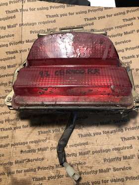 33701-mw0-671 Honda 1992 1993 1994 Cbr900rr Rear Tail Taillight Back Brake Light