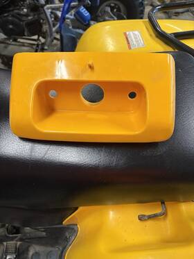 80211-hm8-00ze Honda Recon Rear Tail Light Plastic Yellow