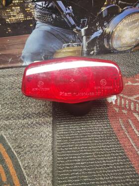002295 Royal Enfield -002295 Genuine Twins Gt Continental 650 Cc Tail Lamp With Reflector