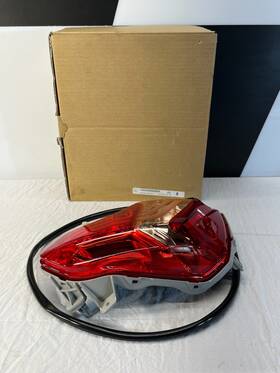 35604-26j01 Suzuki Oem Rear Rh Tail Light For 2013 - 2017 Burgman 650
