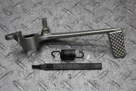 7810535 Yamaha 2001 Yzf R1 Right Foot Brake Pedal With Spring