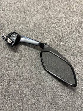 Beb-26280-00-00 Yamaha Used Left Side Mirror R7 2022 - 2025