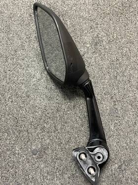 Beb-26290-00-00 Yamaha Used Right Side Mirror R7 2022 - 2025
