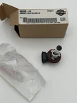 Nos Oem Harley-davidson Bulb Halogen Assembly H8 68096-04 New. Fixed Price $9.99.